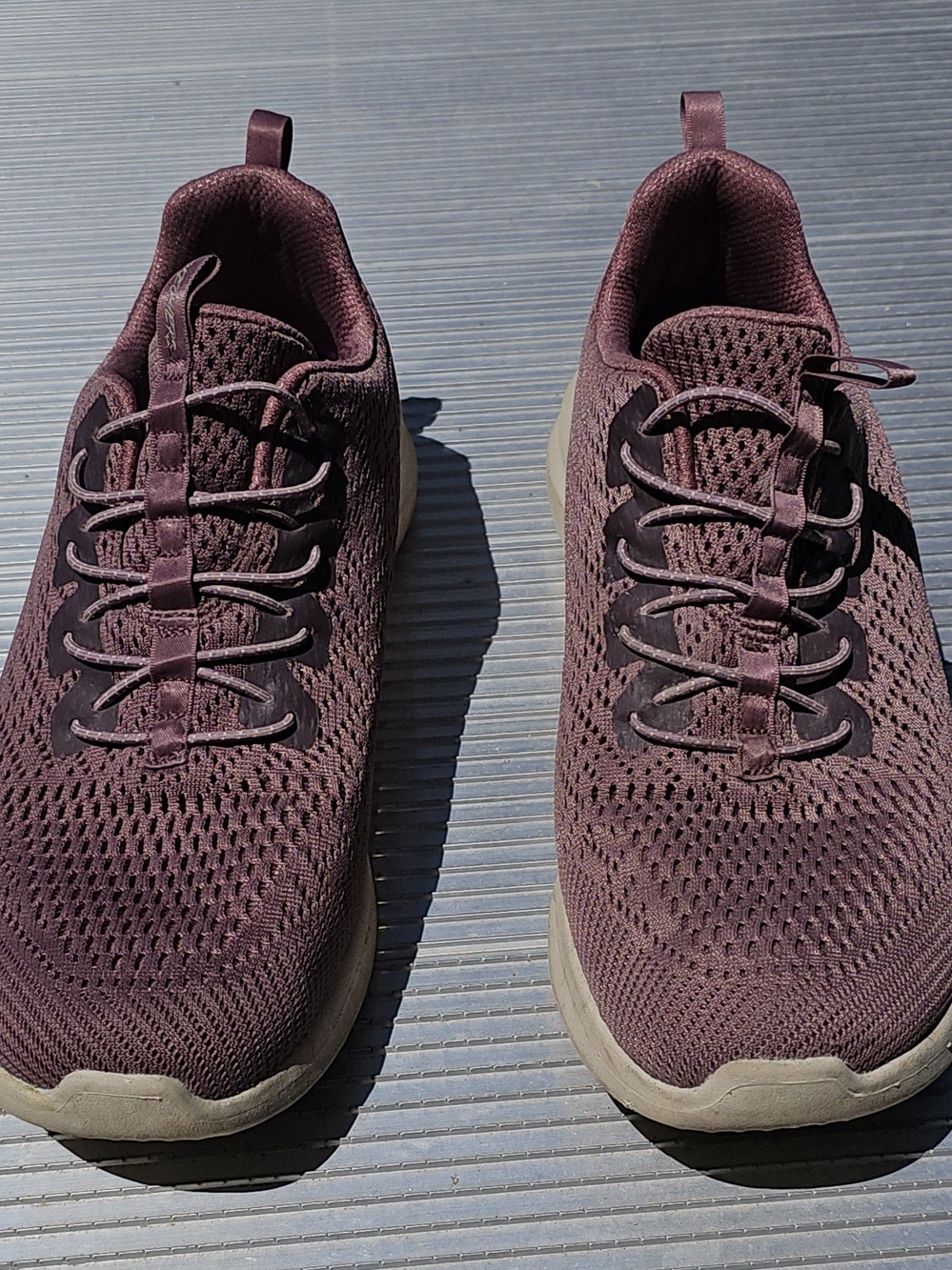 Sketchers Women's Knit Slip On Sneakers - Mauve/ Plum